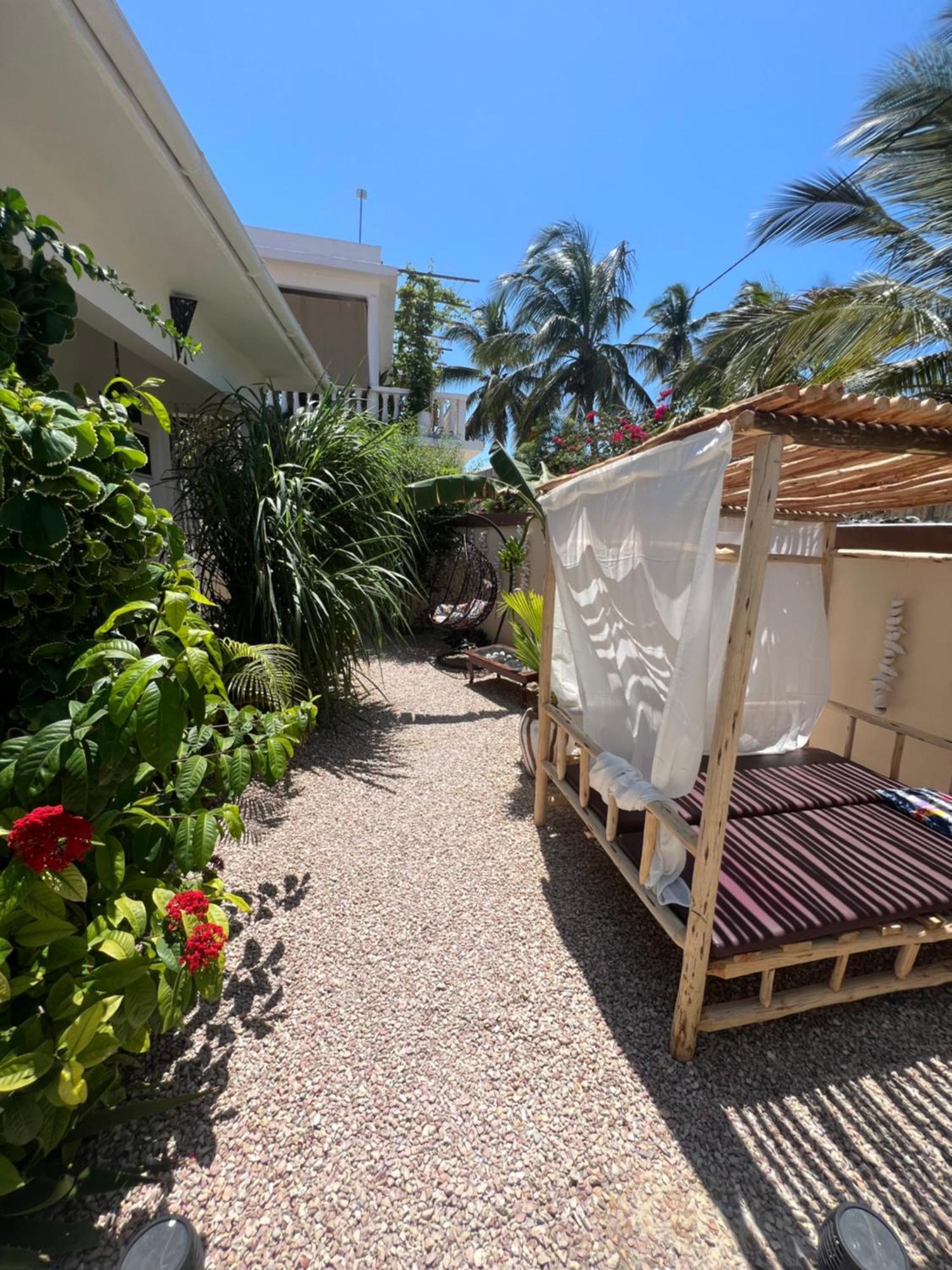 Gadea Boutique Hotel& Gadea Garden Italian Restaurant (Adults Only) Jambiani  Exterior photo